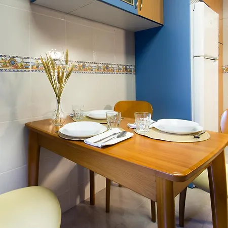 Encantadora Vivienda Turística Con Wifi En *